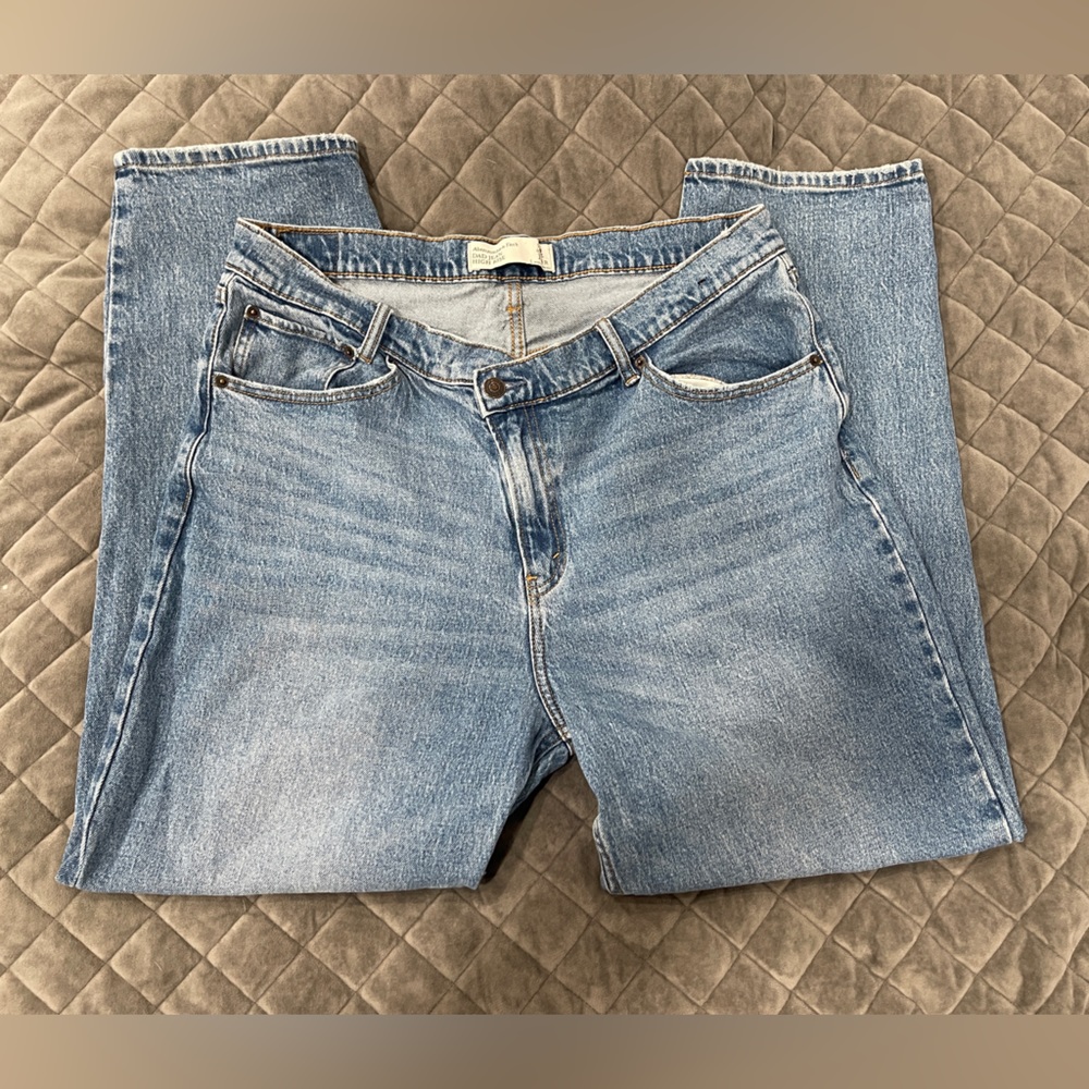 Abercrombie & Fitch Dad Jeans Criss-Cross Waist